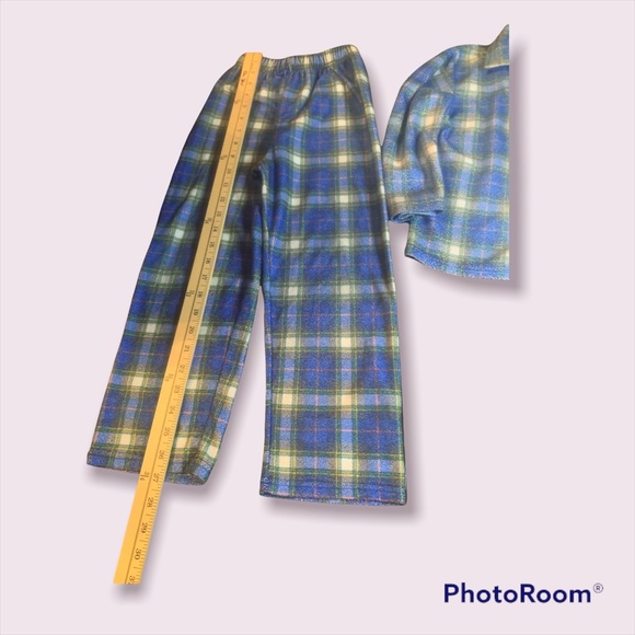Flannel pjs - Picture 2 of 4